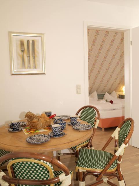 Mellenthin Feriendorf Alte Schmiede חדר תמונה